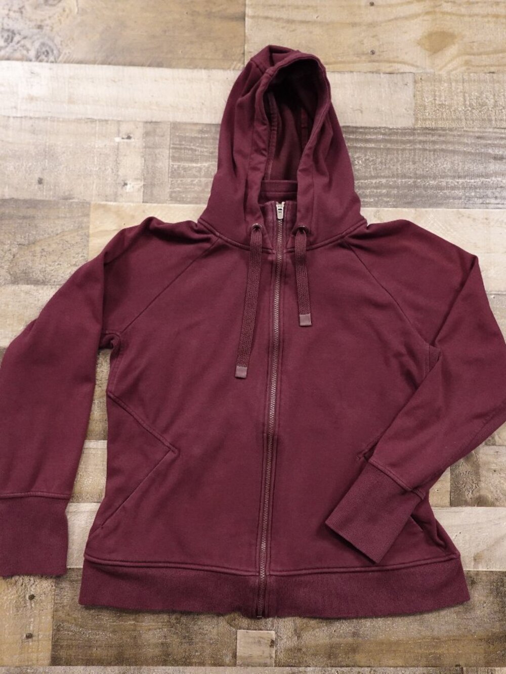 Athleta Triumph Hoodie Women’s XL‎ Burgundy Full Zip Athleisure Jacket